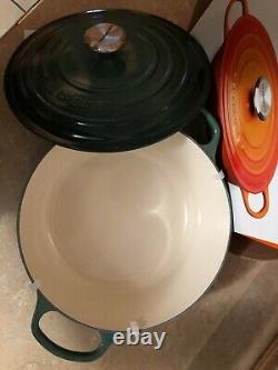 La Cocotte en fonte Le Creuset Signature de 7-1/4 litres, couleur artichaut vert, NEUVE.