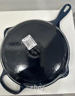 La Poêle en Fonte Émaillée Le Creuset de 10.25 Pouces, Nuit, Neuf