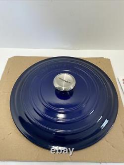 Le Creuset Signature Cast Iron LID Pour A 7,25 Quart Round Hollandais Four Indigo Blue