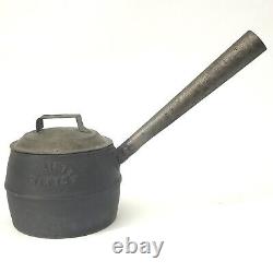 Marmite en fonte antique avec couvercle en étain et poignée latérale tubulaire MARIETTA 1 Pinte