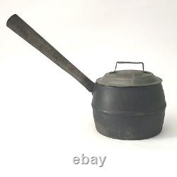 Marmite en fonte antique avec couvercle en étain et poignée latérale tubulaire MARIETTA 1 Pinte