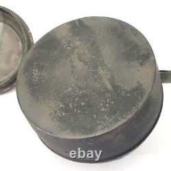 Marmite en fonte antique avec couvercle en étain et poignée latérale tubulaire MARIETTA 1 Pinte