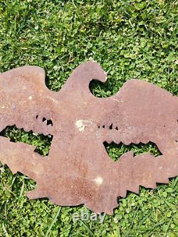 Plaque murale en fonte vintage lourde de 40 livres avec aigle chauve et bouclier 33x15 pouces