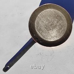 Poêle à frire ronde en cuivre vintage français de 7,7 pouces avec revêtement en étain et poignée en fonte de 1,8 lb