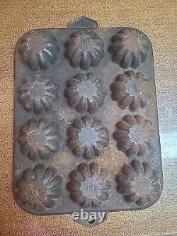 Poêle à muffins en fonte griswold à motif de turban #240 631