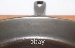 Poêle en fonte Victor 722 C gris de la marque Griswold MFG CO, rare avec anneau de chauffe plat #8