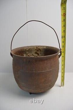 Pot à haricots en fonte ancienne BQ8 Collectionneur Chaudron Métal Feu de camp 10 livres 3 pieds
