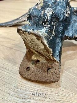 Rare Antique Weathered Cast Iron American Eagle 28 Lbs Historic Decor  <br/>    Traduction en français: Rare Aigle américain en fonte antique et patiné de 28 livres, décoration historique.