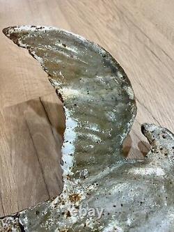 Rare Antique Weathered Cast Iron American Eagle 28 Lbs Historic Decor

	
<br/>  Traduction en français: Rare Aigle américain en fonte antique et patiné de 28 livres, décoration historique.