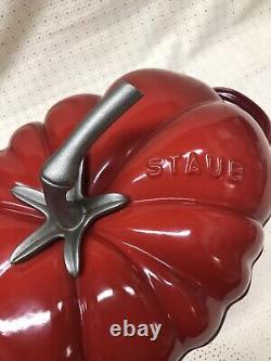 Staub France Rouge Enamel Caste Iron Hollandais Cocette De Four Tomate 26cm Cerise Nouveau
