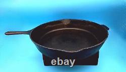 Vntg No 12 Poêle en fonte Wagner Ware 13 1/2 pouces USA