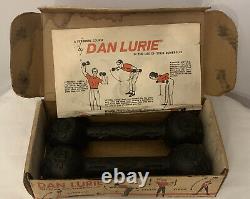 Vtg Dan Lurie 5lbs Cast Iron Dumbbells Une Paire Poignée De Main Dans L'affiche De Boîte Originale